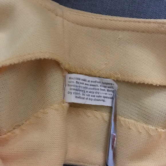 Vintage Yellow Sleeveless Dress with Scarf - Picture 8 of 8